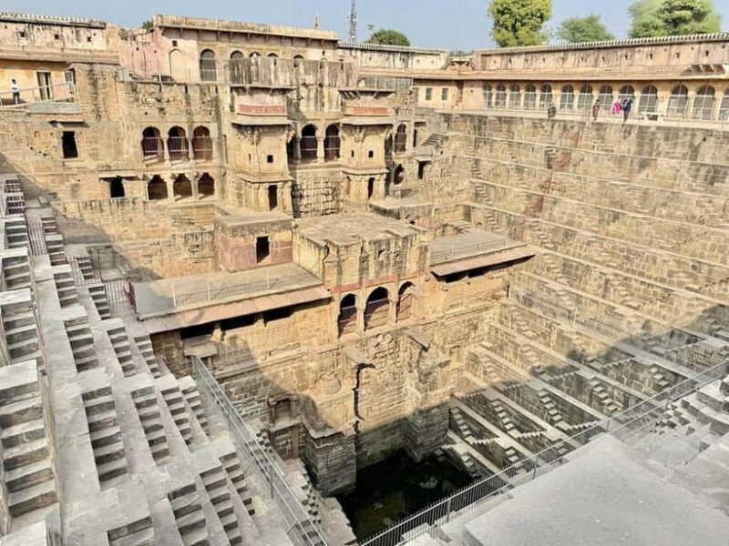 Chand Baori Stepwell tour with english speaking guide - Introduction