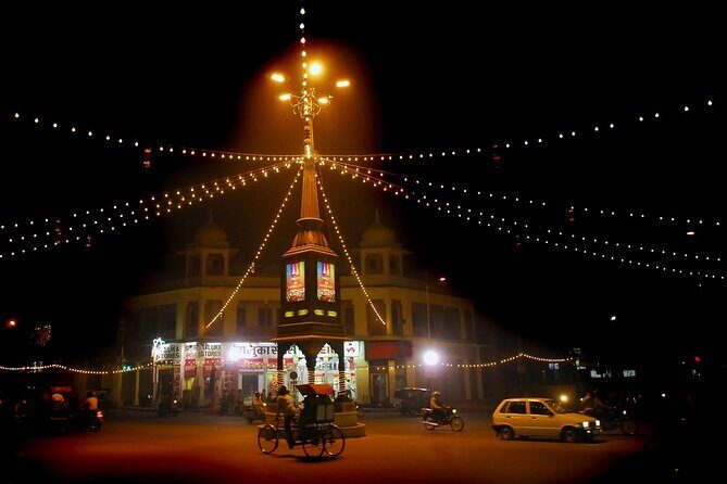 Chandigarh Nightlife Tour with shopping and food tasting - The Tour in Detail: What to Expect