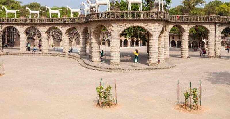 Chandigarh Walking Tour (2 Hours Guided Walking Tour) - Discovering Chandigarh: What You Can Expect