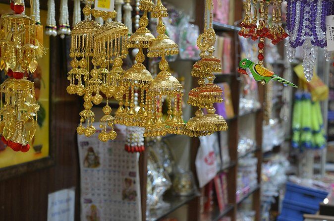 Chandni Chowk Shopping Tour with Pickup and Drop Off - An In-Depth Look at the Chandni Chowk Shopping Tour