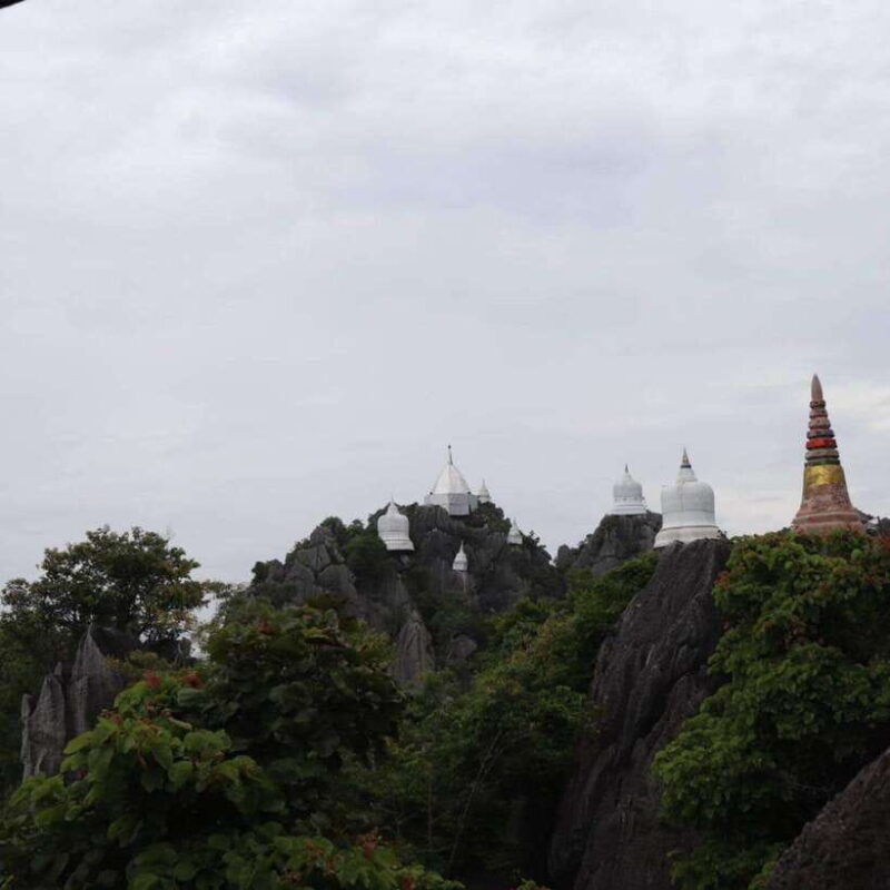 chang-mai-unseen-in-thailand-wat-chaloemprakiat-lampang