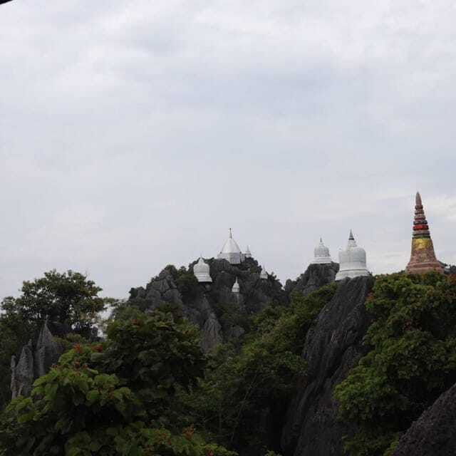 chang-mai-unseen-in-thailand-wat-chaloemprakiat-lampang