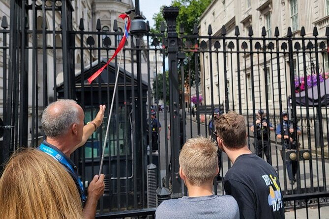 changing-of-the-guard-westminster-abbey-tower-of-london-tour-3