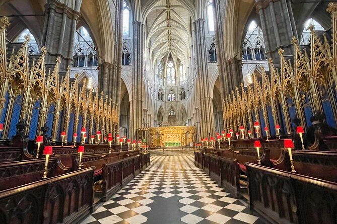 changing-of-the-guard-westminster-abbey-tower-of-london-tour-4