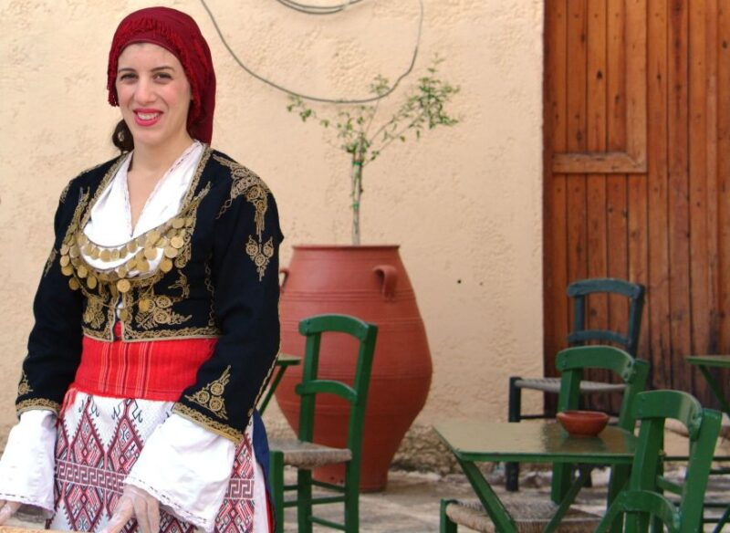 chania-cretan-folklore-night-with-buffet-and-transfer