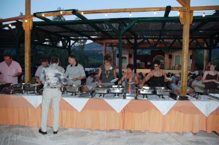 chania-cretan-folklore-night-with-buffet-and-transfer