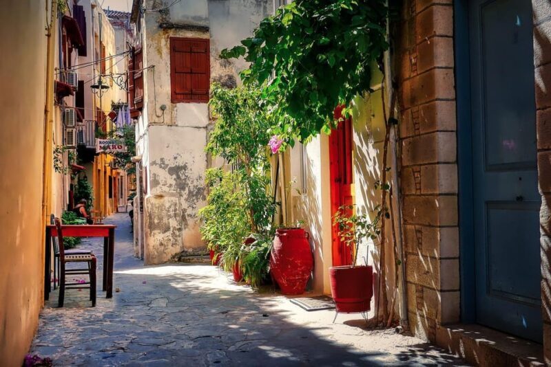 Chania in a Nutshell: Cretes Ancient & Modern History Tour - A Closer Look at the Itinerary