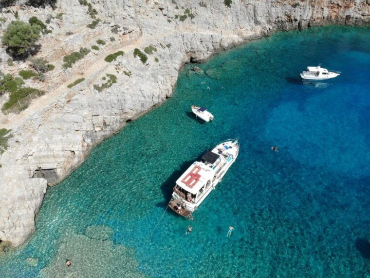 chania-menies-beach-chironisia-bay-cruise-with-snorkeling