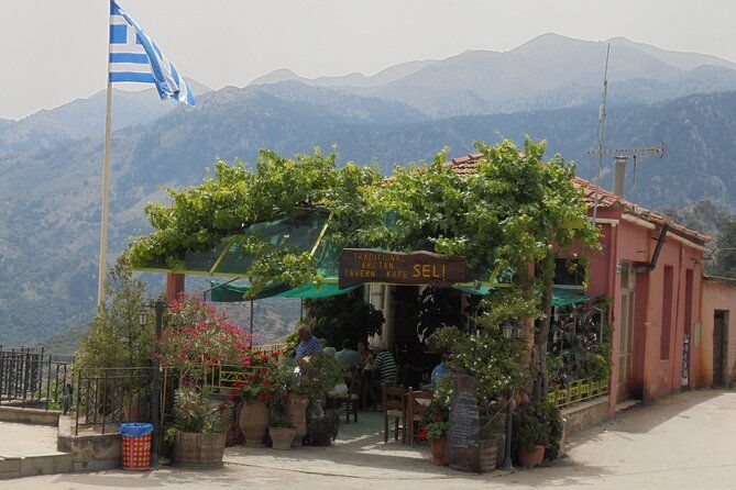 chania-nature-villages-white-mountains-unique-cretan-lunch-2