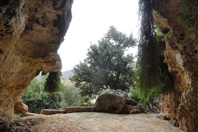 chania-private-tour-monastery-scenic-gorge-mountain-views