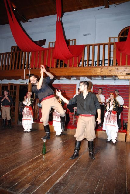 Chania & Rethymno:Cretan Folklore Night Buffet at Argyroupol - Key Points
