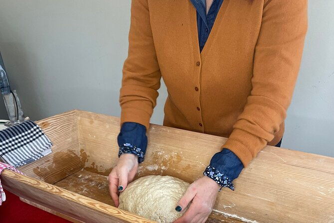 chania-sourdough-bread-baking-class-olive-oil-tasting-2