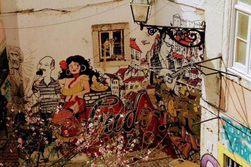 chaparrus-tours_lisbon2-hour-sightseeing-tour-by-tuktuk