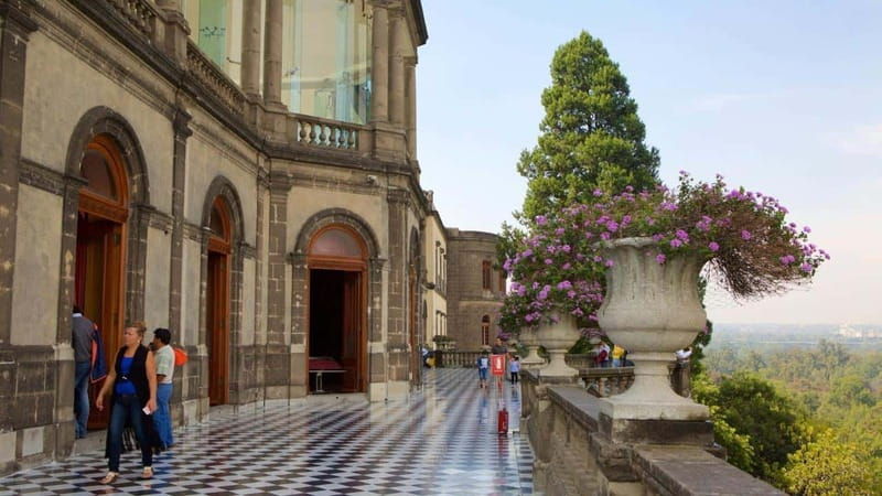 chapultepec-castle-tour-explore-the-luxurious-chambers