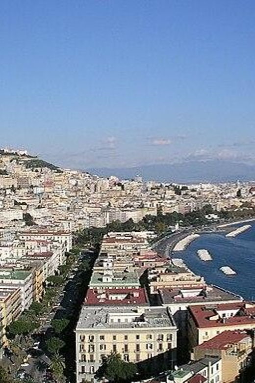 characteristic-local-tour-in-naples-food-and-streets