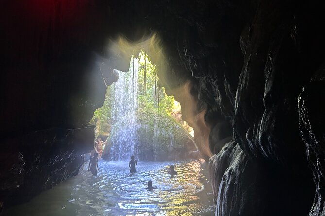charco-azul-hidden-caves-waterfalls-beach-free-adult-drinks
