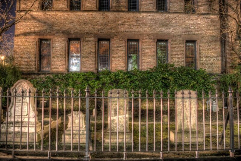 charleston-death-and-depravity-ghost-walking-tour