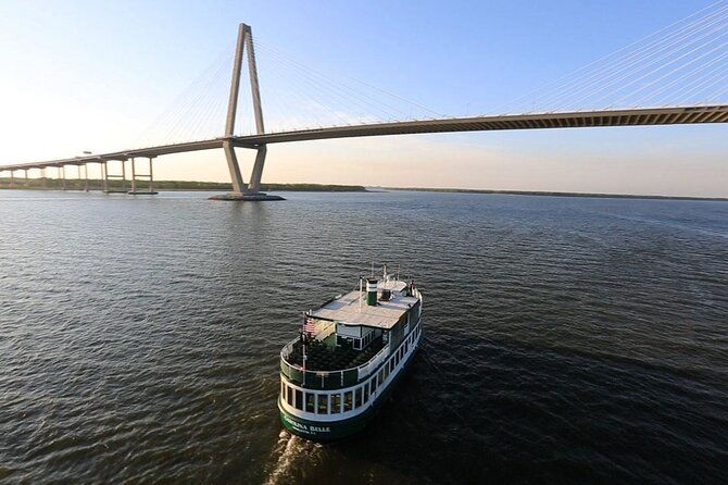 charleston-harbor-history-day-time-or-sunset-boat-cruise