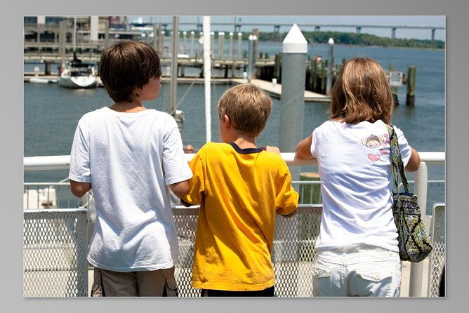 charleston-harbor-history-day-time-or-sunset-boat-cruise