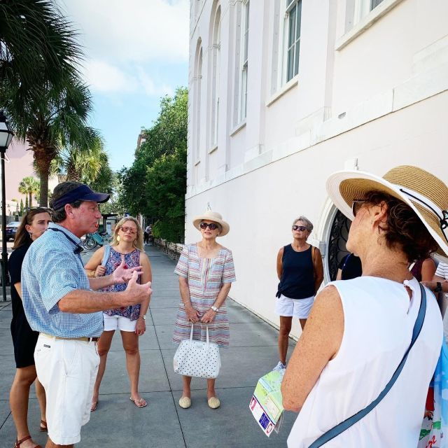 charleston-hidden-alleys-and-historic-sites-walking-tour