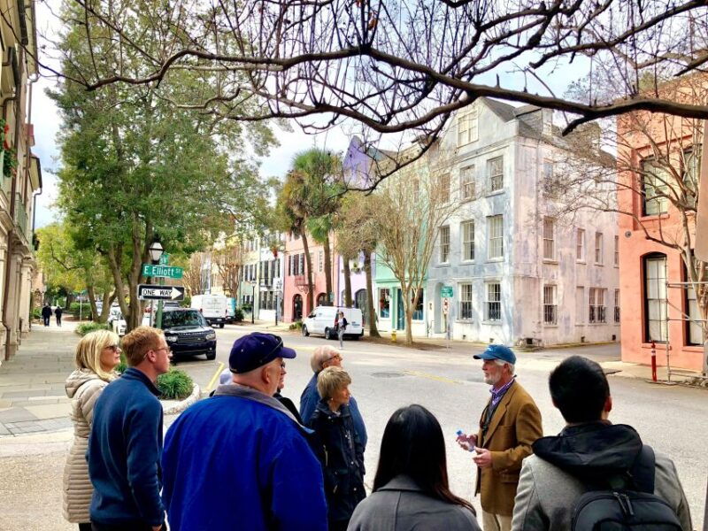 charleston-hidden-alleys-and-historic-sites-walking-tour