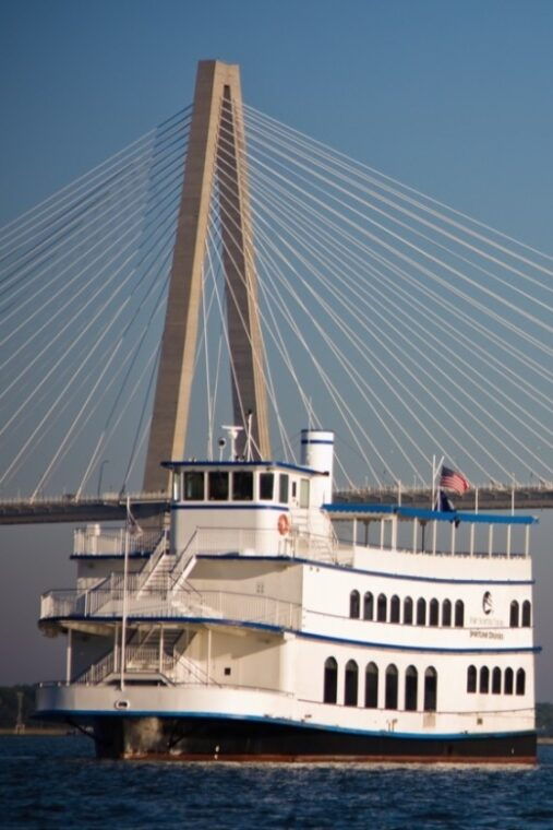 charleston-luxury-harbor-dinner-cruise