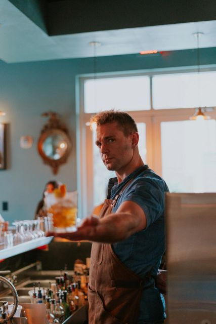 charleston-sip-history-in-the-the-sun-cocktail-class