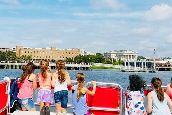 charleston-water-taxi-cruise-with-dolphin-sighting