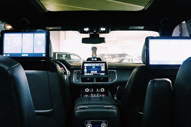 charlotte-round-trip-chauffeur-driven-airport-transport-by-suv