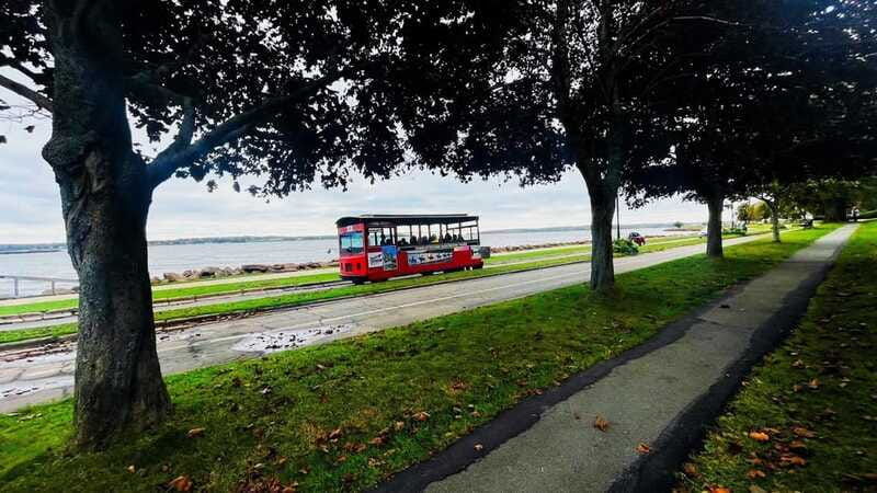 charlottetown-the-pony-express-guided-sightseeing-tour