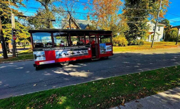 charlottetown-the-pony-express-guided-sightseeing-tour