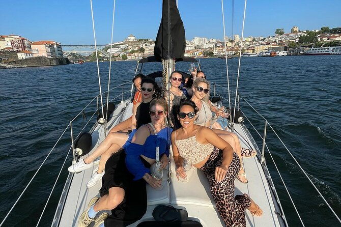 charming-tour-of-the-douro-on-an-exclusive-sailboat-for-up-to-8-people