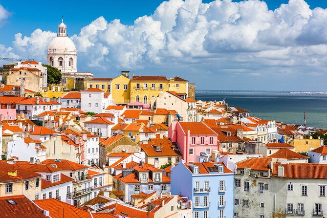 charms-of-lisbon-alfama-tapas-tour-sunset-sailing-with-wine