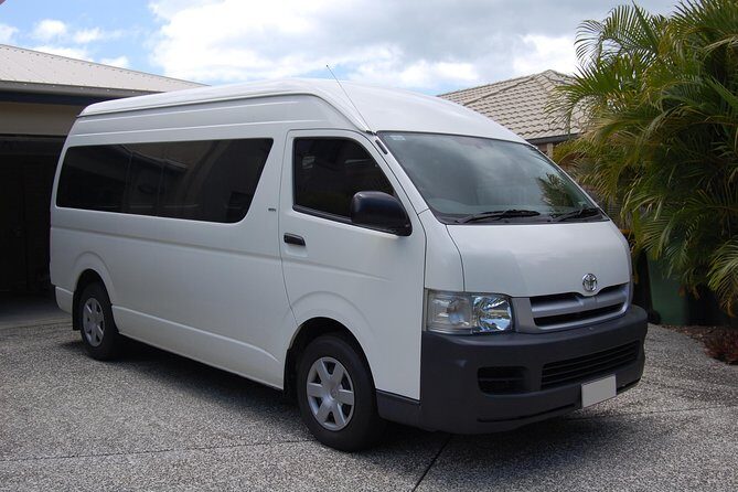 Charter Minivan Hi-Ace (14 seater) with Driver at Bali- 10 Hours Usage - Key Points