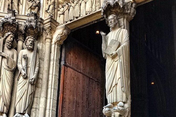 chartres-cathedral-5-hours-tour-from-paris-with-private-transport