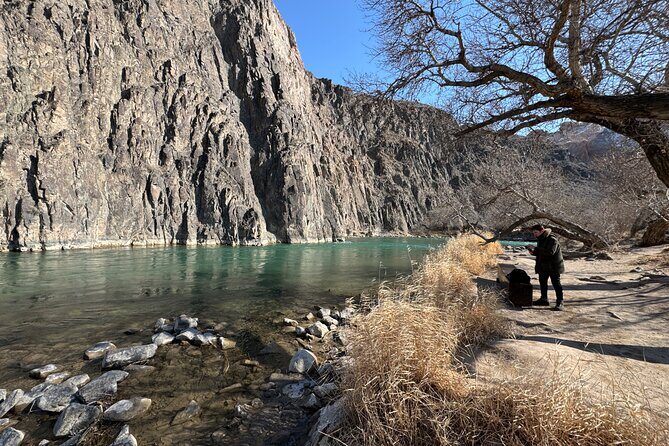 Charyn Canyon and Black Canyon 1 Day Private Tour - Key Points