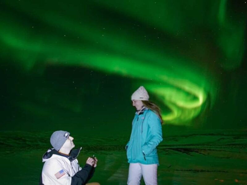 chase-the-aurora-private-northern-lights-adventure-tour