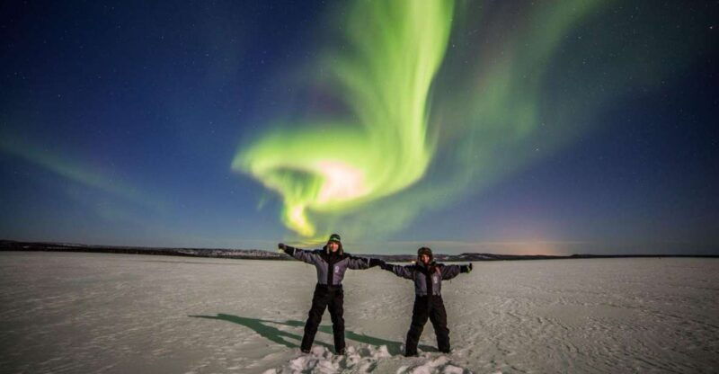 chasing-aurora-on-different-spots-small-group-2