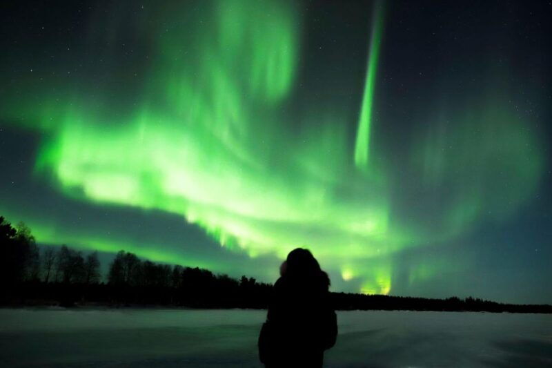 chasing-aurora-on-different-spots-small-group-2