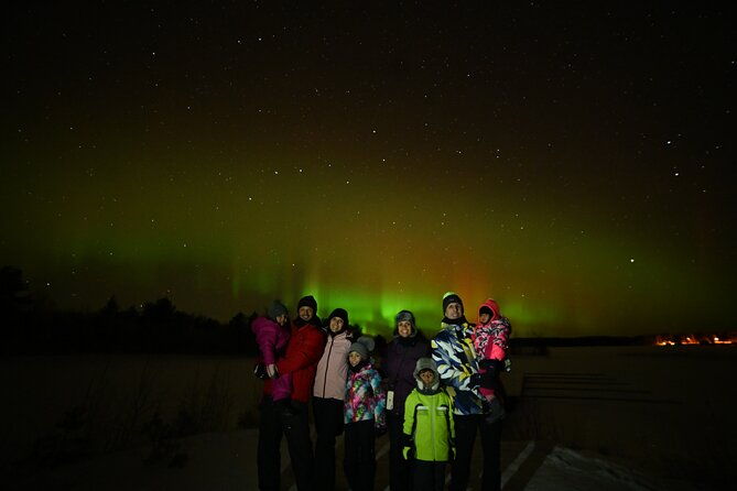 chasing-the-auroras-guaranteed-tour-with-professional-photography