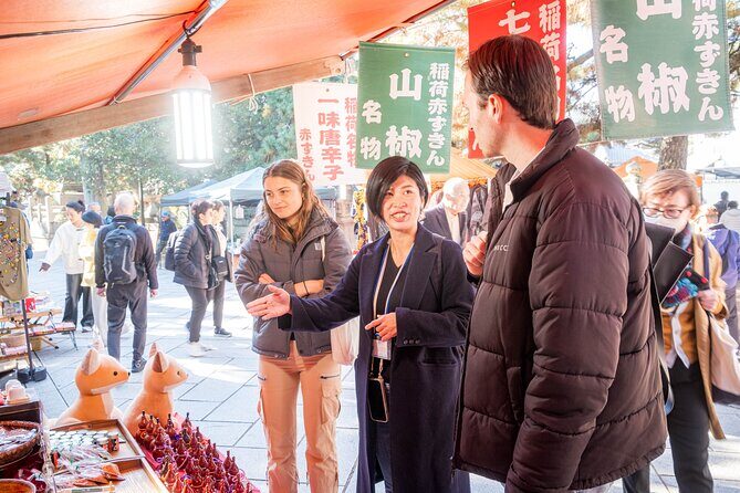 Chat & Treasure Hunt at To-ji Flea Market with Locals : Kyoto - A Closer Look at the Kyoto Flea Market Chat & Treasure Hunt