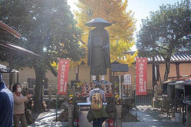 Chat & Treasure Hunt at To-ji Flea Market with Locals : Kyoto - Why This Tour Offers Real Value