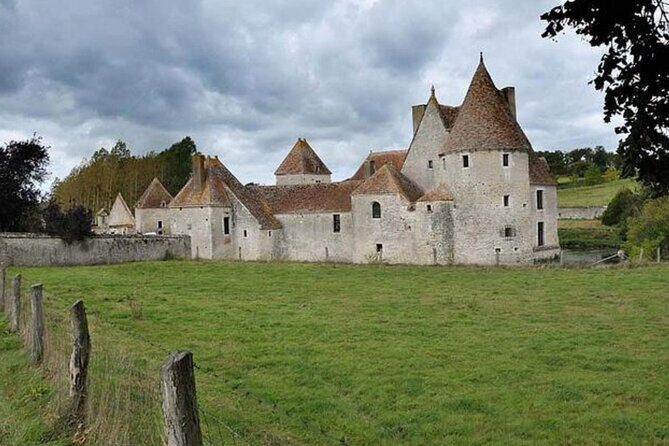 Château de Buranlure 1000 Years of History Heritage and Oenology - Key Points
