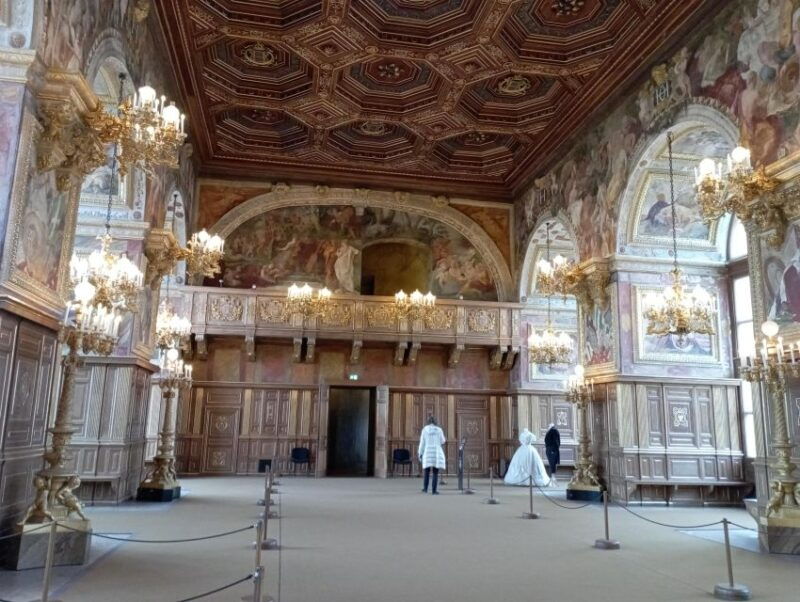 chateau-fontainebleau-english-semi-private-guided-tour-max-6