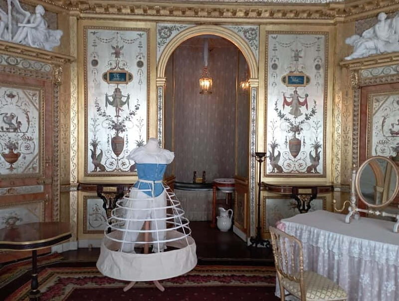 Château Fontainebleau: Semi-private guided tour in German, max. 6 participants - Why Choose This Tour?