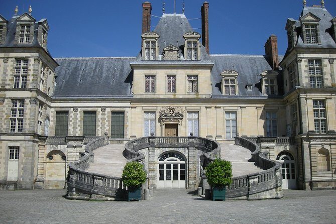 Chateau of Fontainebleau and Vaux le Vicomte 9-Hour Private Tour - An Introduction to the Tour