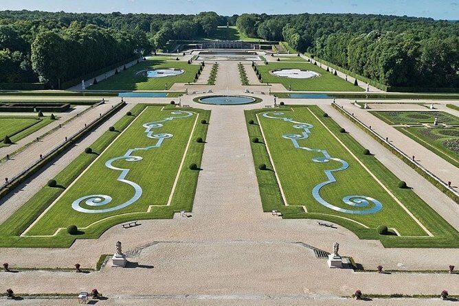 Chateau of Fontainebleau and Vaux le Vicomte 9-Hour Private Tour - What Our Reviewers Say