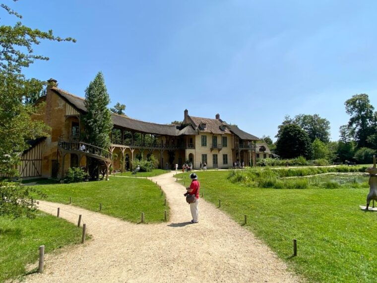 chateau-of-versailles-marie-antoinettes-petit-trianon