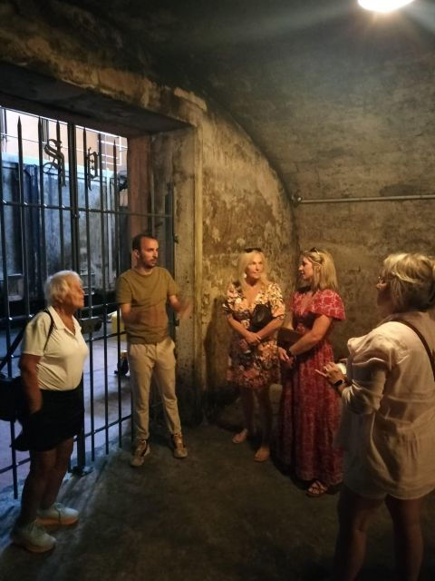 chateauneuf-du-pape-exclusive-private-tour-for-connoisseurs