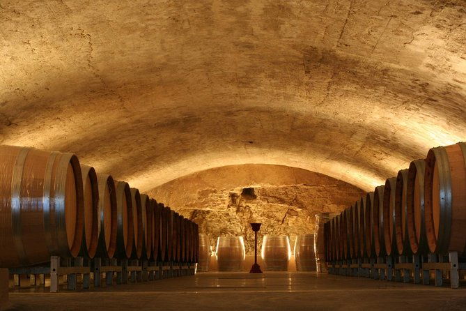 chateauneuf-du-pape-wine-day-tasting-tour-including-lunch-from-avignon